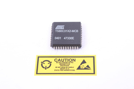 TS80C31X2-MCB ATMEL PLCC44 8-BIT CMOS MICROCONTROLLER
