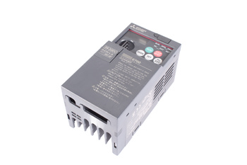 FR-E720-0.2K MITSUBISHI ELECTRIC FAÇADE DU BOÎTIER