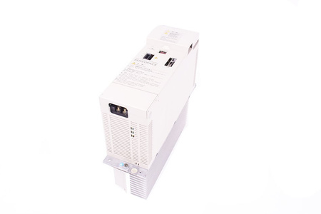 CIMR-MR5N47P5 YASKAWA SERVOPACK