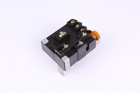 TH-12 MITSUBISHI ELECTRIC 0.9-1.5A RELAIS
