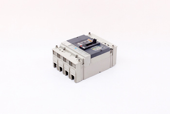 NS100N MERLIN GERIN UI 750V UIMP 8KV IR 0.8-1X63A IM 500A