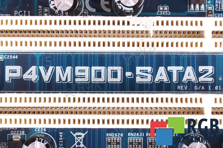 P4VM900-SATA2 ASROCK CARTE MERE POUR PIÈCES