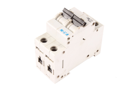 CLS6-B6/2-DP EATON DISJONCTEUR A MAXIMUM DE COURANT