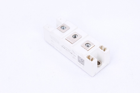 SKKT132/14E SEMIKRON SEMIPACK 2 137A, 1400V