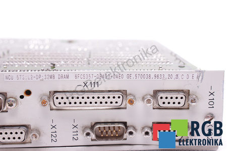 6FC5357-0BA33-0AE0 SIEMENS SINUMERIK 840D NCU 573 POUR PIÈCES