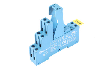 FINDER TYPE 95.05 FINDER 250V, 10A SOCLE ENFICHABLE POUR RELAIS