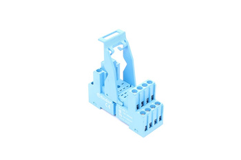 94.84.1 FINDER SOCLE ENFICHABLE POUR RELAIS