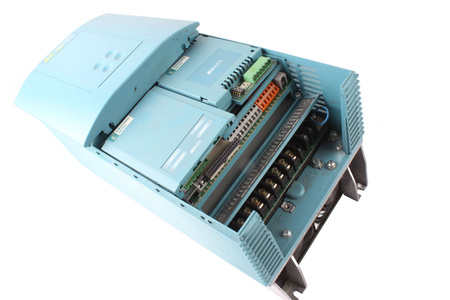 690P/0110/400/0011/UK/0/0/0/0/B0/0/0 EUROTHERM