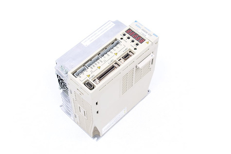 SGDH-05DE-OY YASKAWA SERVOPACK