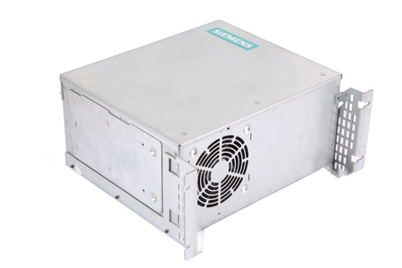 6BK1000-4QP02-0AX0 SIEMENS SIMATIC BOX PC 500