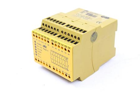 PNOZ11 PILZ 774080 RELAIS DE SÉCURITÉ