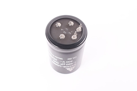 CONDENSATEUR B43306-U0667-M1 S+M 25/085/56 660UF, 400VDC