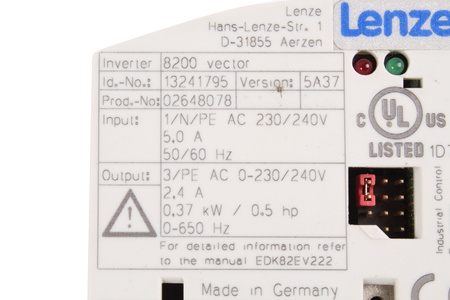 E82EV251_2C LENZE 13241795 8200 VECTOR