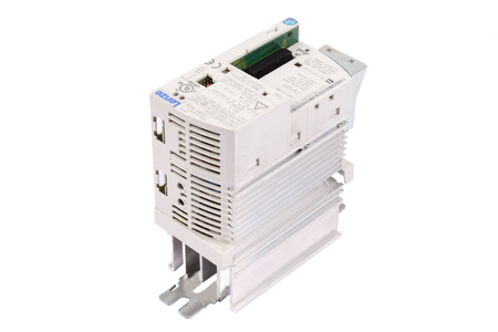 E82EV251_2C LENZE 13241795 8200 VECTOR
