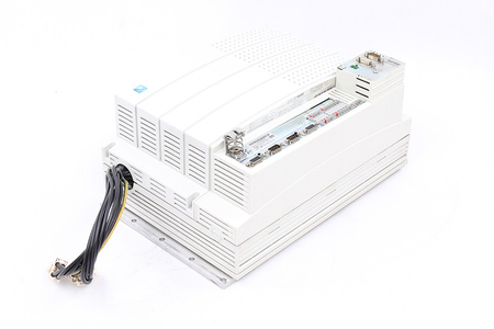 EVS9328-KHV531 LENZE ID.-NO. 00450899 00-103-118 KUKA