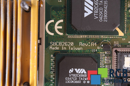 SBC82620 AXIOMTEK POUR PIÈCES