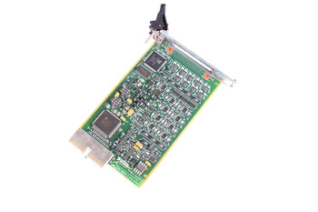 NIPXI-6704 NATIONAL INSTRUMENTS POUR PIÈCES