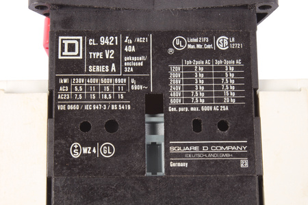 CL.9421 SQUARE D SECTIONNEUR