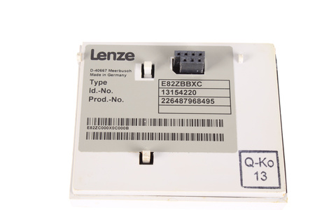E82ZBBXC LENZE PANNEAU DE CONTRÔLE ET DE COMMANDE