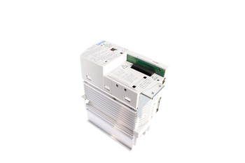 E82EV251_2C LENZE 8200 VECTOR ID.-NO.: 13266346