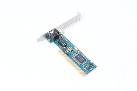1FL16B3L0061F NETGEAR FA311 00184D6EFD71