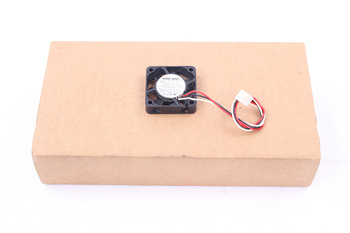 1604KL-04W-B39 NMB TECHNOLOGIES B02 40X40X10MM, 12V, 0.09A VENTILATEUR