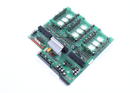 AP2504 COMAU 1152 POUR 3X15/45-AC