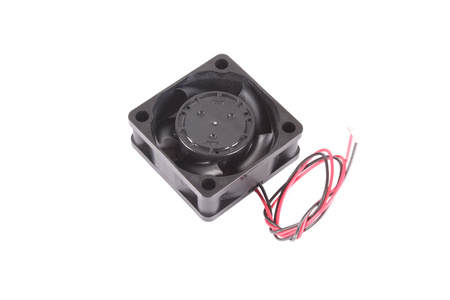 04015SS-05L-AA NMB TECHNOLOGIES 40X40X15MM, 5V, 0.16A VENTILATEUR
