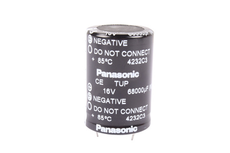 CONDENSATEUR 7011N1 PANASONIC 68000UF, 16V, 50MM, 35MM