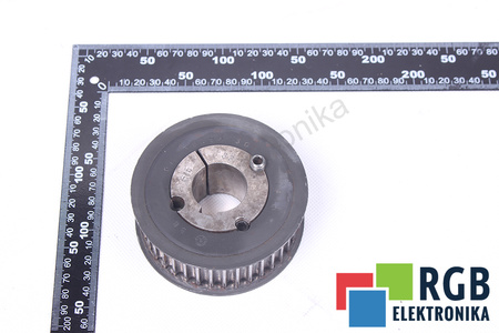 POULIE DENTÉE 32X96X33MM RAINURE 10X4MM Z=38