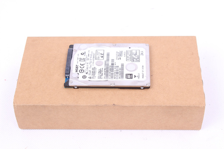 HTS545050A7E680 HGST TT5SAE500 500GB 2.5"
