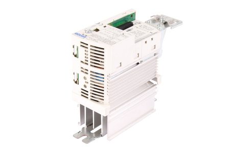 E82EV251_2C LENZE ID.-NO.:00490410 8200 VECTOR