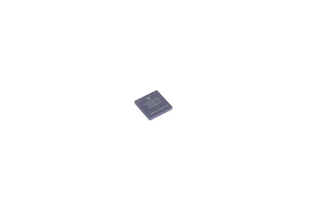 LCMXO256C-4MN0C-3I