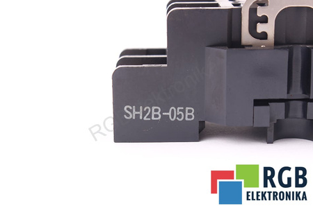 SH2B-05B IZUMI SOCLE DE RELAIS