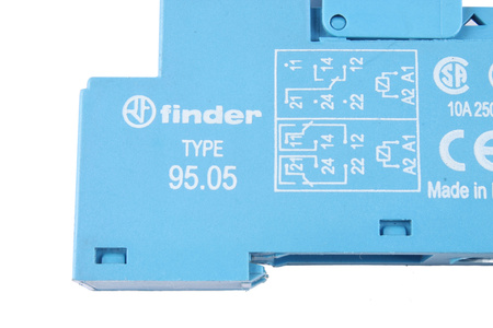 FINDER TYPE 95.05 FINDER 250V, 10A SOCLE ENFICHABLE POUR RELAIS