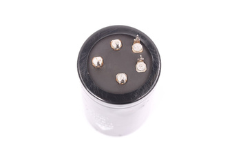 CONDENSATEUR B43306-U6477-M1 S+M 25/070/56 470UF, 500VDC