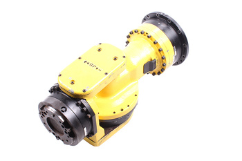S-900IB/220L FANUC POIGNET DU ROBOT