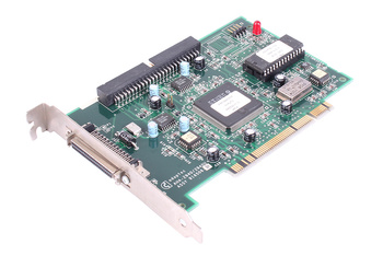 AHA-2940/2940U ADAPTEC POUR PIÈCES