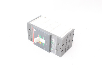 T4L250 ABB 1SDA054070R1 SECTIONNEUR