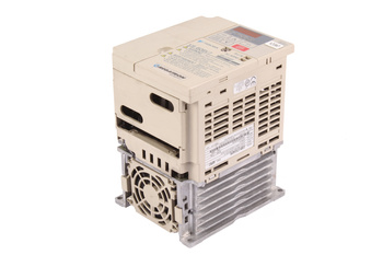 CIMR-V7CC42P2 YASKAWA