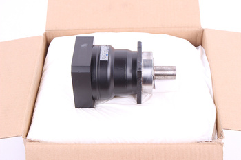 SP075V-MF1-10-0C1-23 ALPHA GETRIEBEBAU I=10 RÉDUCTEUR