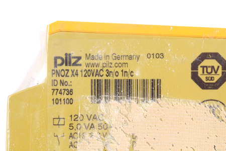 PNOZ X4 120VAC 3N/O 1N/C PILZ 774736 RELAIS DE SÉCURITÉ