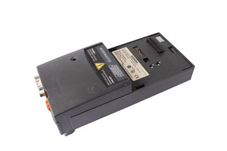 6SE6400-1PB00-0AA0 SIEMENS MICROMASTER 4