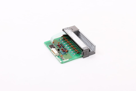 1746-IB8 ALLEN BRADLEY SER A SLC500