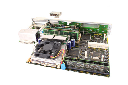6FC5357-0BB33-0AE0 SIEMENS SINUMERIK 840D/840DE NCU 573.2 VERSION A