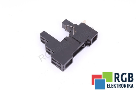 RT78726 SCHRACK SOCLE ENFICHABLE POUR RELAIS