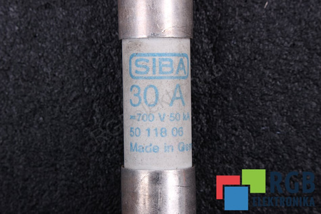 FUSIBLE CÉRAMIQUE ULTRARAPIDE 5011806 SIBA 700V, 30A