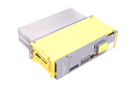 A06B-6096-H106 FANUC SERVO AMPLIFIER MODULE