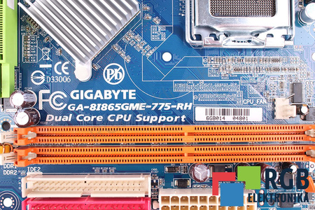 GA-8I865GME-775-RH GIGABYTE CARTE MERE POUR PIÈCES