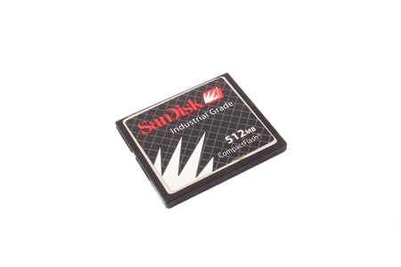 SDCFB-512-201-80 SANDISK 5CFCRD.0512-02 MÉMOIRE FLASH NAND